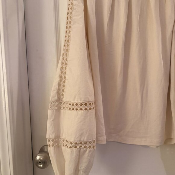 Banana Republic Cream Medium Long Sleeve Blouse Top with Eyelet Detail - Picture 4 of 8